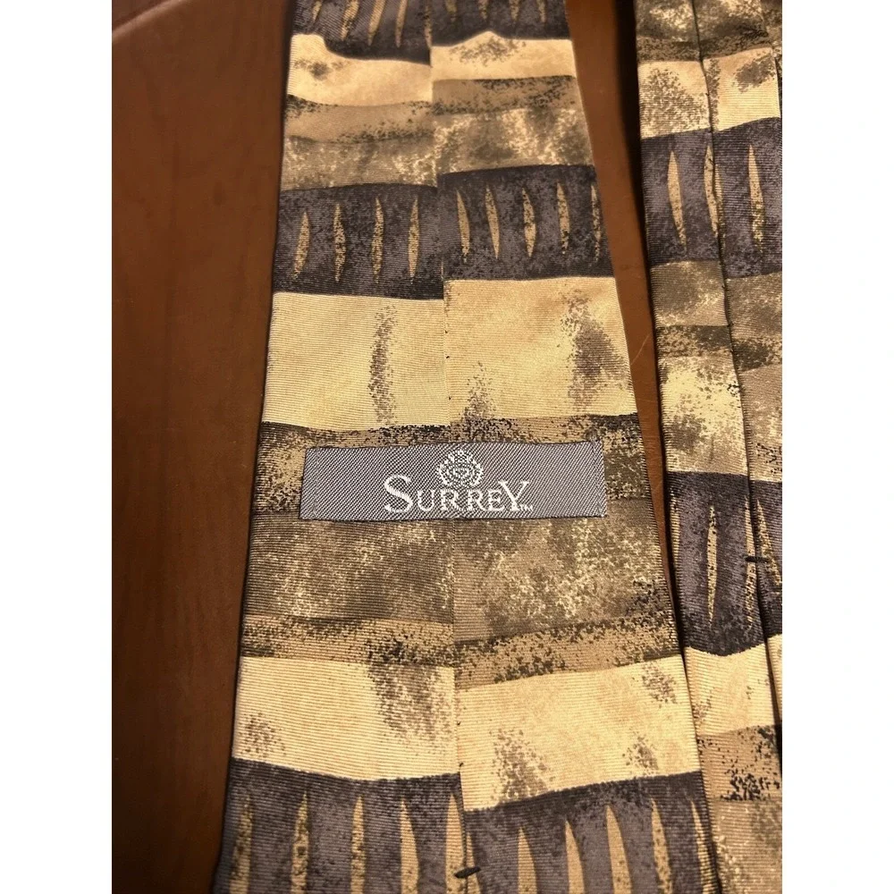 Surrey Brown Men's 100% Silk Tie Striped Necktie‎